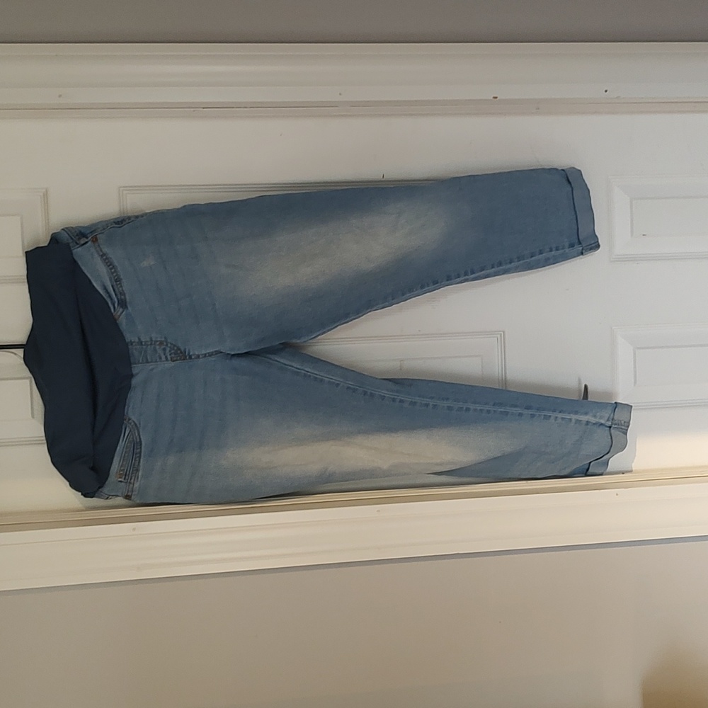 Signature Levi Strauss Maternity Boyfriend Jeans